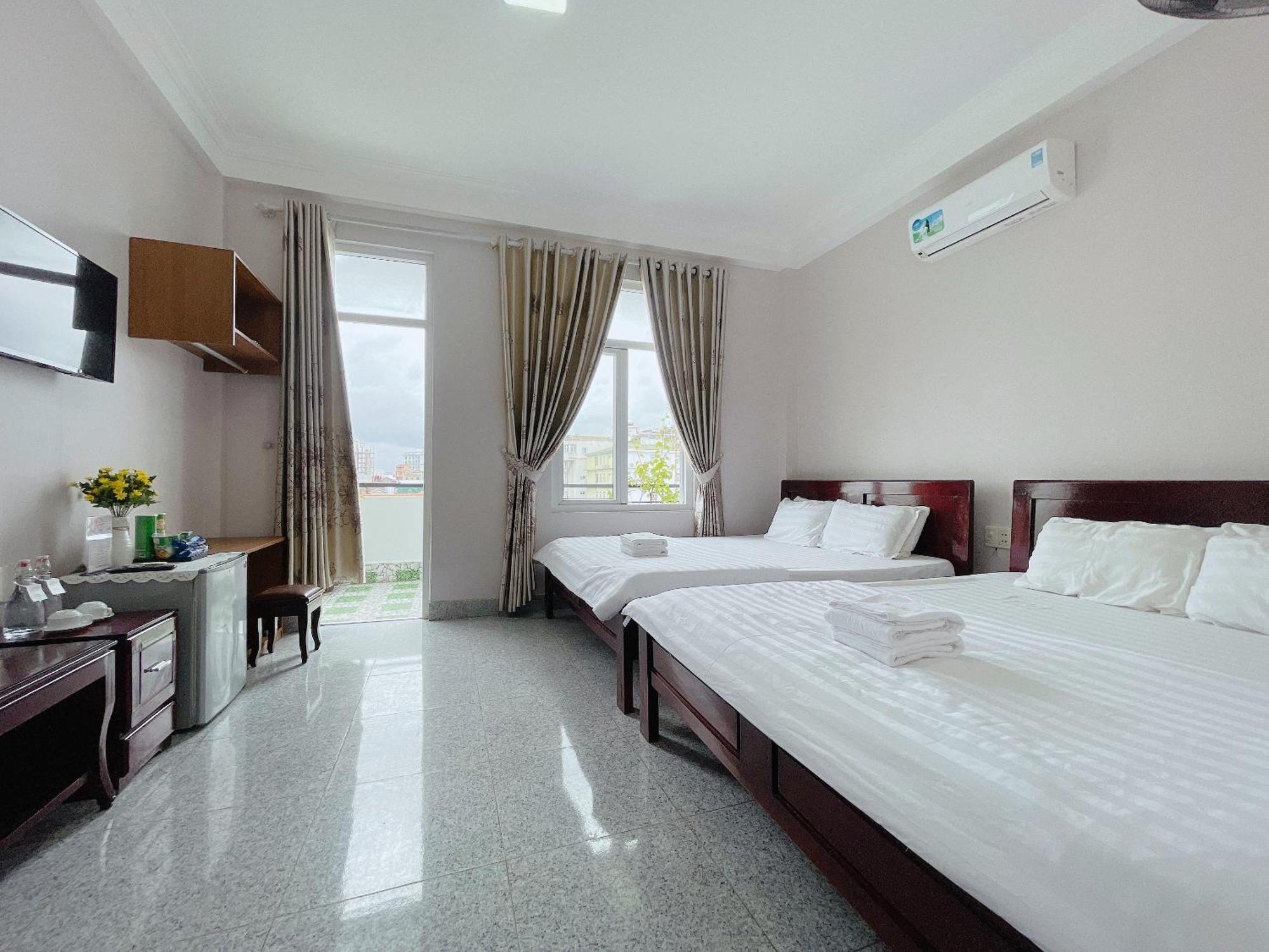 Amy Hotel Hue Buitenkant foto