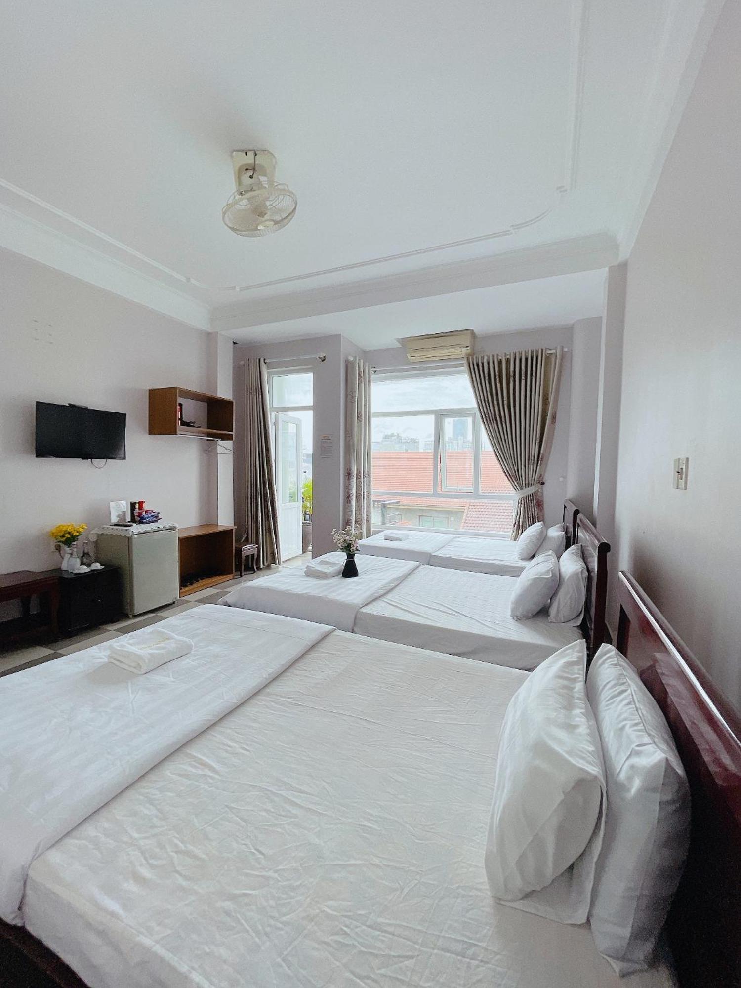 Amy Hotel Hue Buitenkant foto